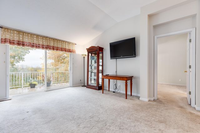 503 Shadow Ridge Drive, Highland Heights, KY 41076