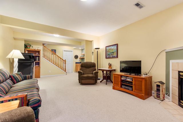 503 Shadow Ridge Drive, Highland Heights, KY 41076