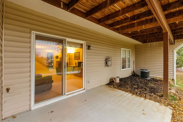 503 Shadow Ridge Drive, Highland Heights, KY 41076