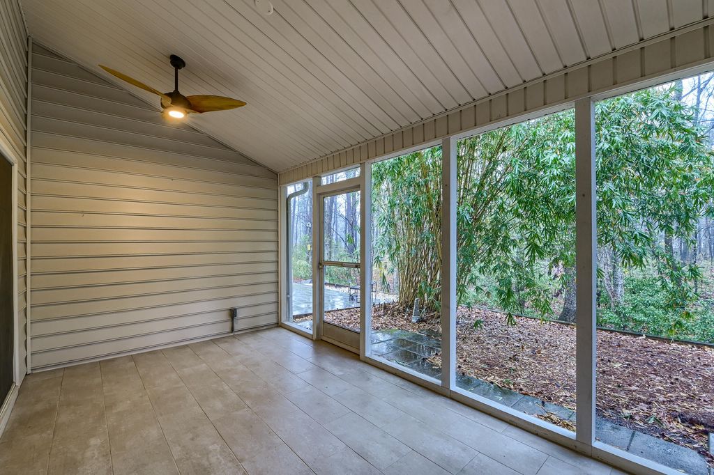 Image 47 of property listing at 1614 Camfield Lane, Mount Pleasant, SC 29466