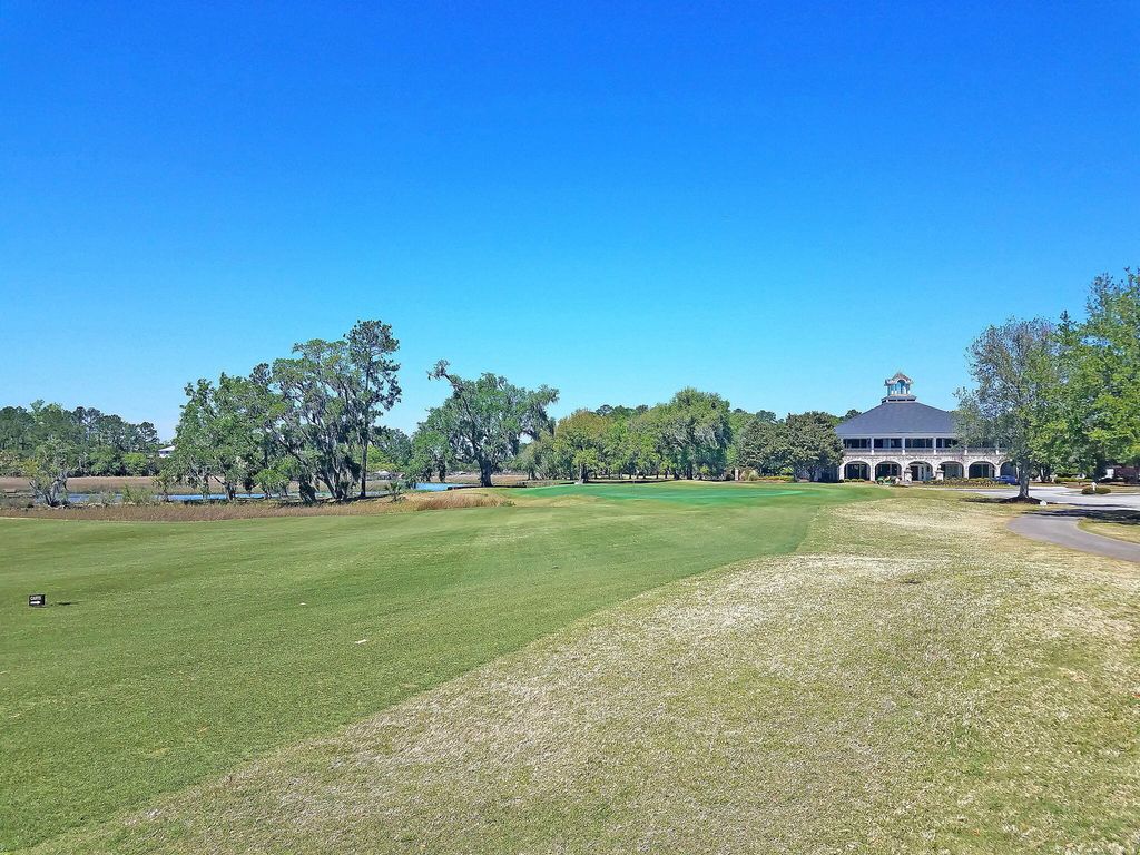 Image 66 of property listing at 1614 Camfield Lane, Mount Pleasant, SC 29466