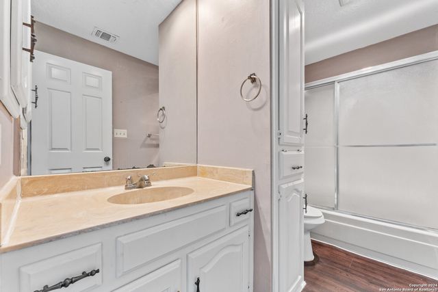 11843 Braesview Apt 1016, San Antonio, TX 78213