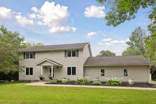 16355 320th Street, New Prague, MN 56071