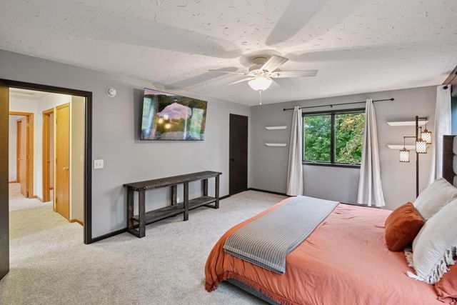 16355 320th Street, New Prague, MN 56071