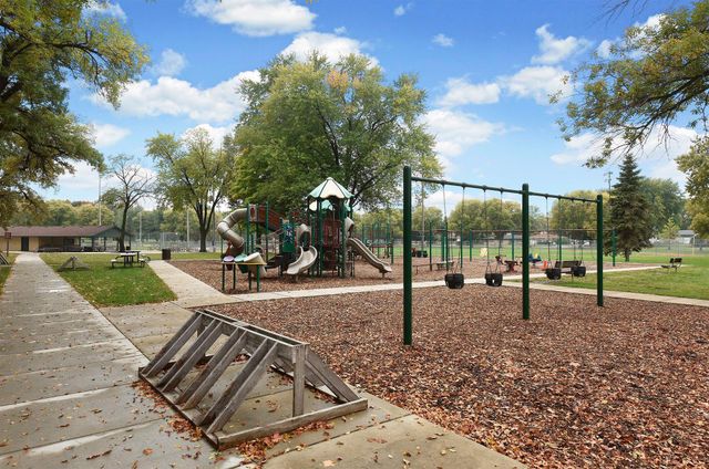 16355 320th Street, New Prague, MN 56071