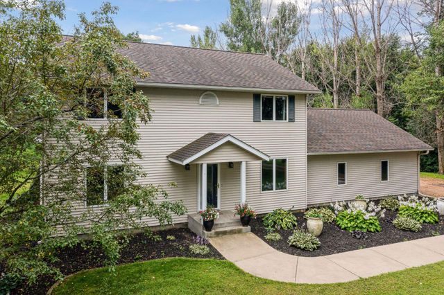 16355 320th Street, New Prague, MN 56071