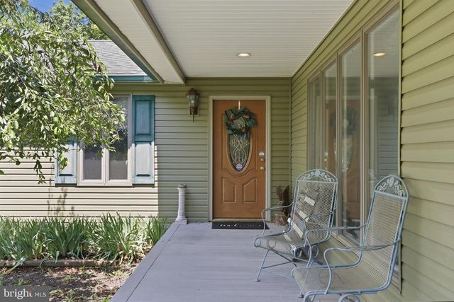 414 DEVILS BACKBONE OLOOK, Stephenson, VA 22656