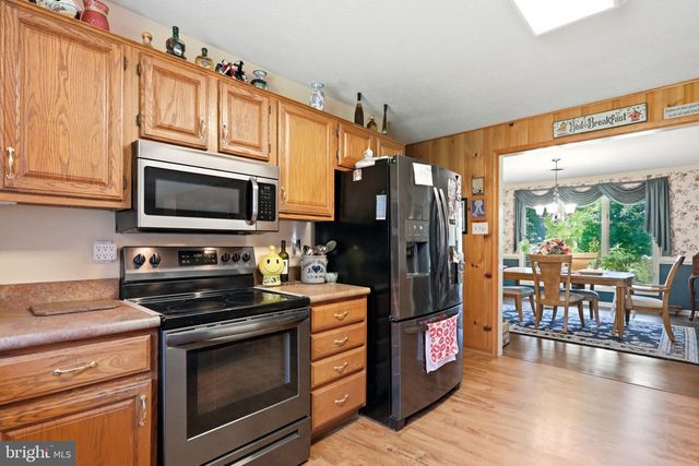 414 DEVILS BACKBONE OLOOK, Stephenson, VA 22656