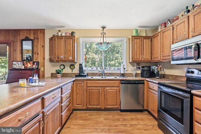 414 DEVILS BACKBONE OLOOK, Stephenson, VA 22656