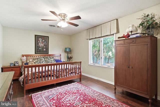 414 DEVILS BACKBONE OLOOK, Stephenson, VA 22656