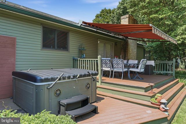 414 DEVILS BACKBONE OLOOK, Stephenson, VA 22656