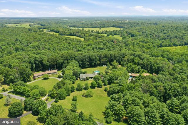 414 DEVILS BACKBONE OLOOK, Stephenson, VA 22656