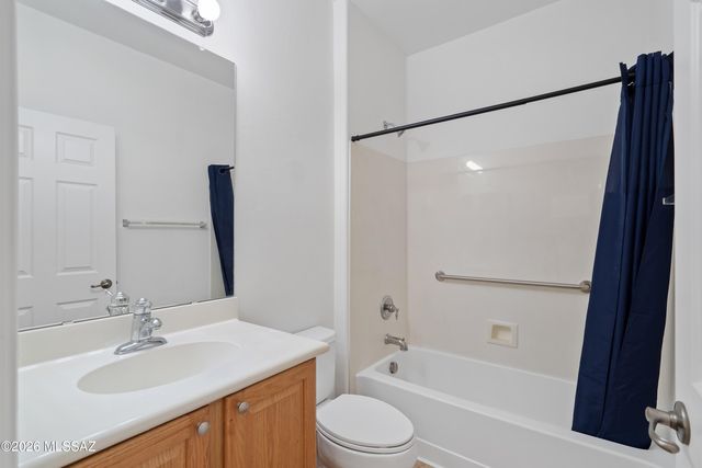 468 W Calle Media Luz, Sahuarita, AZ 85629