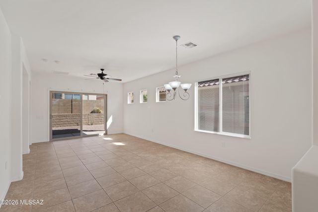 468 W Calle Media Luz, Sahuarita, AZ 85629