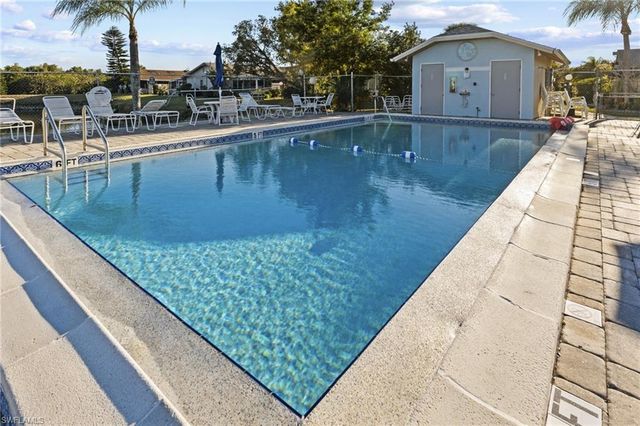 5521 Longleaf DR, North Fort Myers, FL 33917