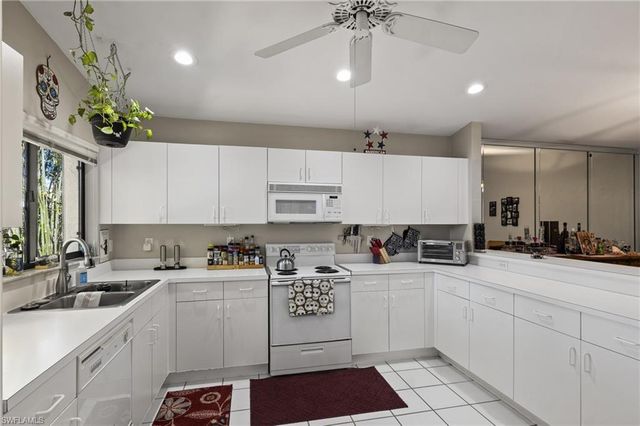 5521 Longleaf DR, North Fort Myers, FL 33917