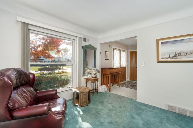 16940 Jeanette Street, Southfield, MI 48075