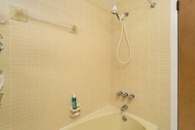 16940 Jeanette Street, Southfield, MI 48075