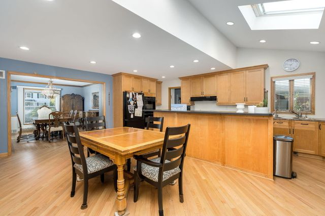 16940 Jeanette Street, Southfield, MI 48075