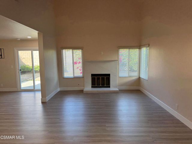 12475 Sunnyglen Drive, Moorpark, CA 93021