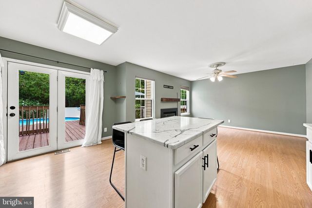 38 VANCE AVE, Sicklerville, NJ 08081