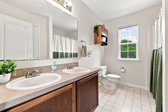 38 VANCE AVE, Sicklerville, NJ 08081