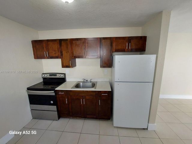 1574 NW 58th St 1574, Miami, FL 33142