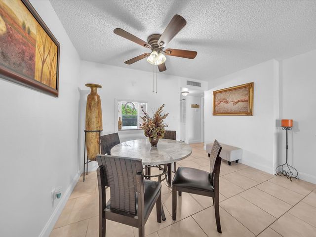 6051 NW 61st Avenue 310, Tamarac, FL 33319