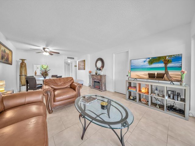 6051 NW 61st Avenue 310, Tamarac, FL 33319