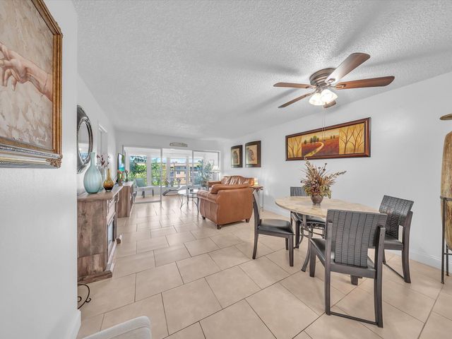 6051 NW 61st Avenue 310, Tamarac, FL 33319