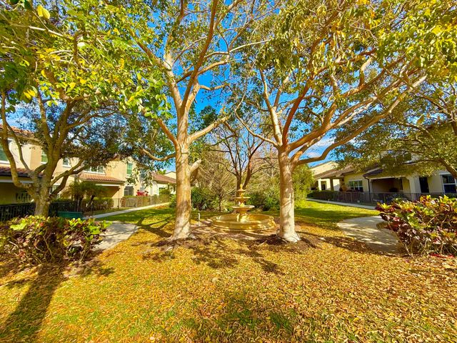 4630 Mediterranean Circle, Palm Beach Gardens, FL 33418