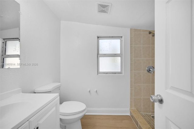 299 NW 43rd St, Miami, FL 33127