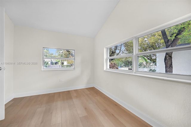 299 NW 43rd St, Miami, FL 33127