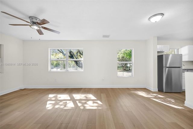 299 NW 43rd St, Miami, FL 33127