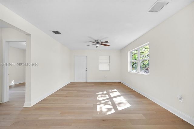 299 NW 43rd St, Miami, FL 33127