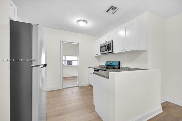 299 NW 43rd St, Miami, FL 33127