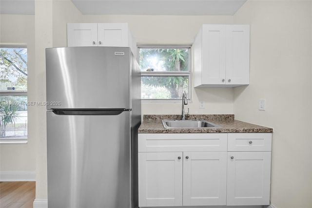 299 NW 43rd St, Miami, FL 33127