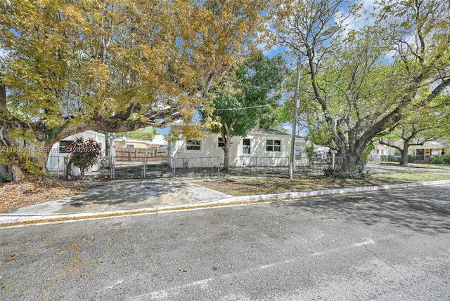 299 NW 43rd St, Miami, FL 33127