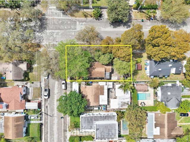 299 NW 43rd St, Miami, FL 33127