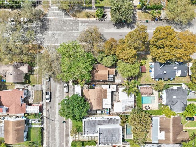 299 NW 43rd St, Miami, FL 33127