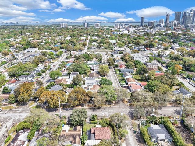 299 NW 43rd St, Miami, FL 33127