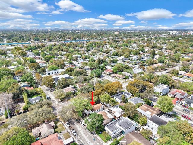 299 NW 43rd St, Miami, FL 33127