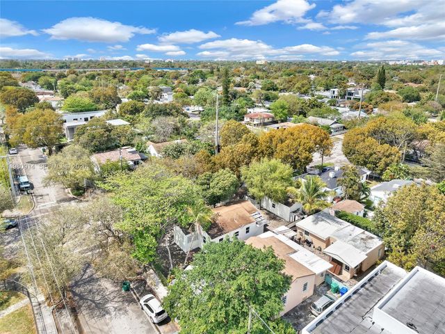 299 NW 43rd St, Miami, FL 33127