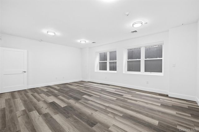 533 Greenwich Street, Hempstead, NY 11550