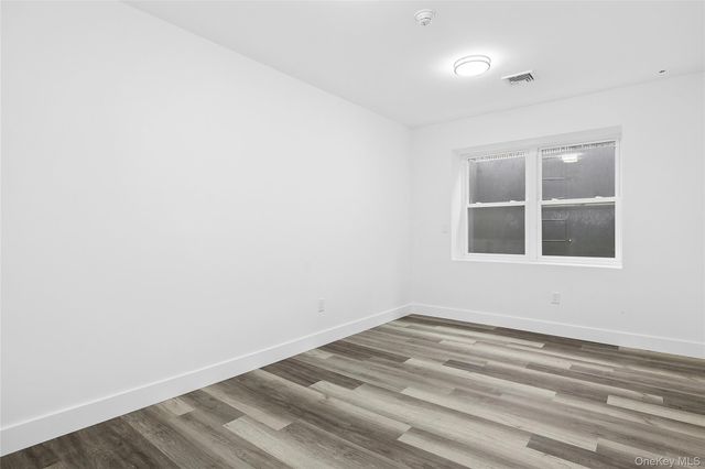 533 Greenwich Street, Hempstead, NY 11550