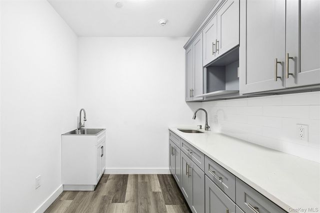 533 Greenwich Street, Hempstead, NY 11550