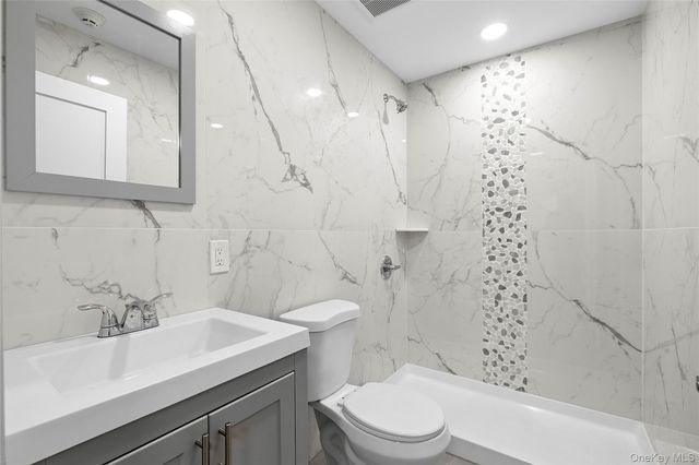 533 Greenwich Street, Hempstead, NY 11550