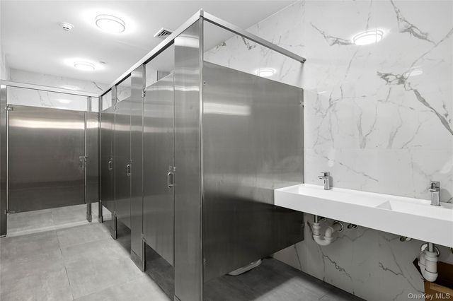 533 Greenwich Street, Hempstead, NY 11550