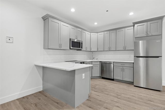 533 Greenwich Street, Hempstead, NY 11550