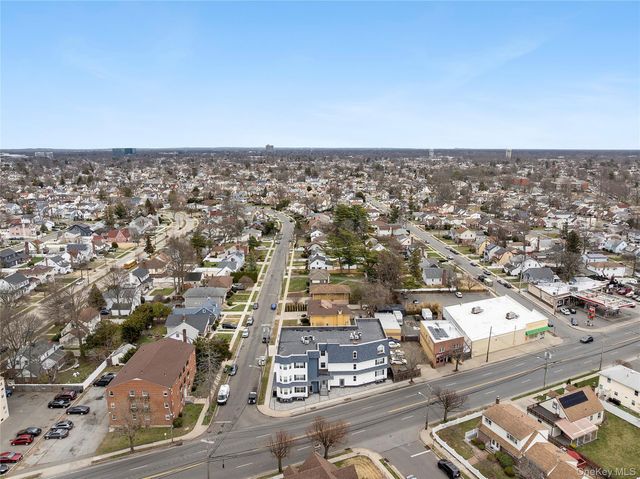 533 Greenwich Street, Hempstead, NY 11550